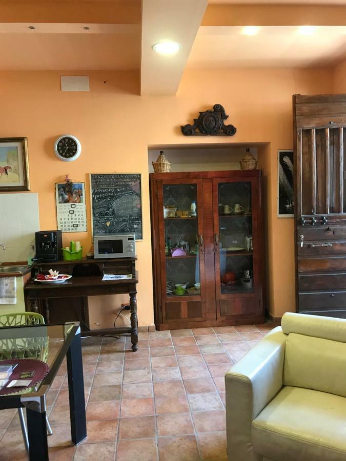 Alloggio Turistico La Stalla Tuscania Exteriör bild
